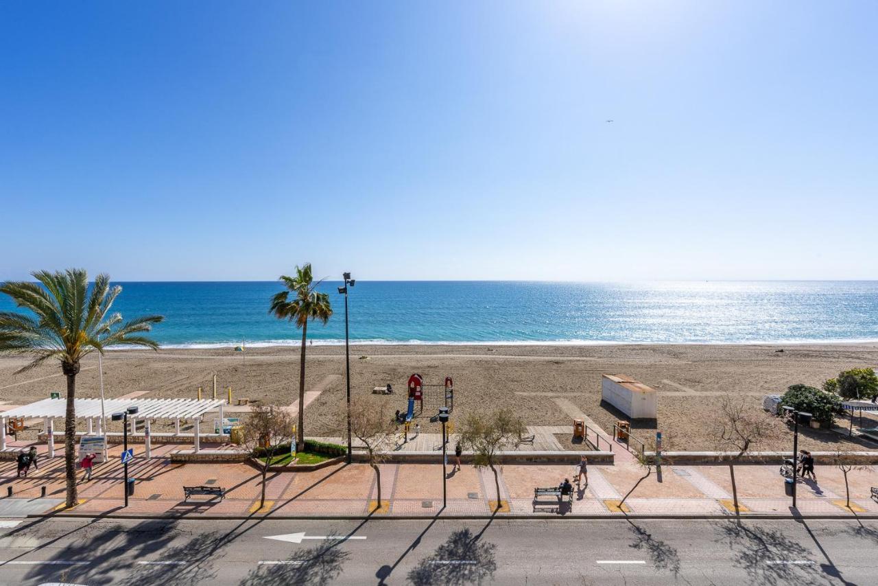Maritimo Fuengirola - Beach Apartment First Line Екстер'єр фото