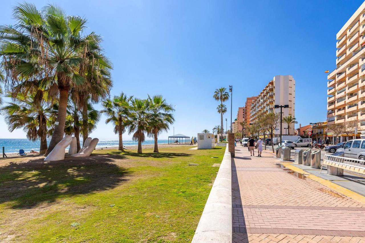 Maritimo Fuengirola - Beach Apartment First Line Екстер'єр фото