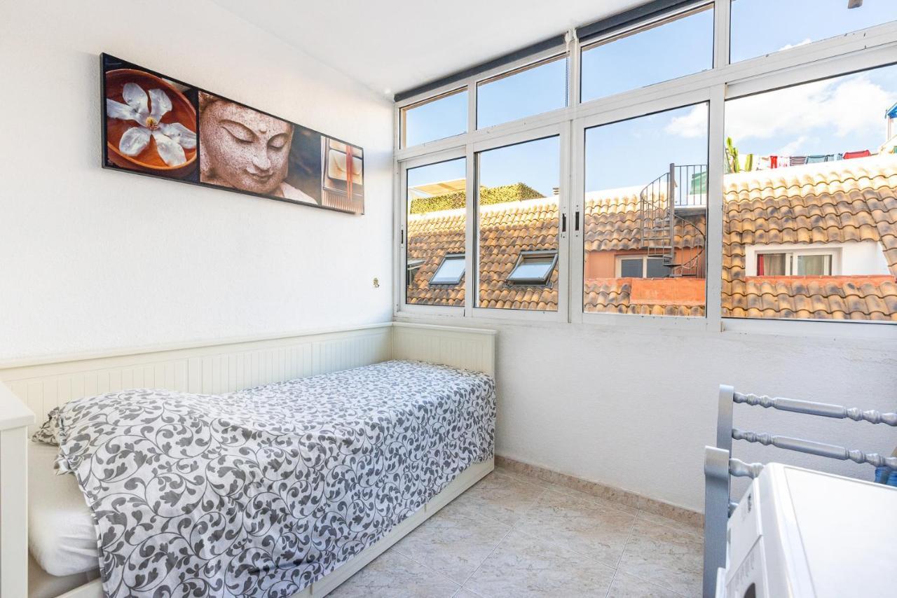 Maritimo Fuengirola - Beach Apartment First Line Екстер'єр фото